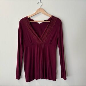 EUC Tahari Lace Trim Babydoll Top